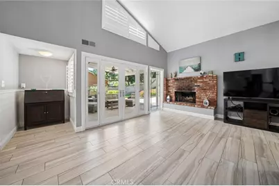 25445 Via Macarena, Valencia, CA 91355 - Photo 18