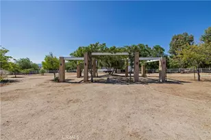 34901 Sweetwater Dr, Agua Dulce, CA 91390 - Photo 54