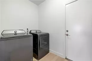 22915 Raintree Ln, Saugus, CA 91390 - Photo 36