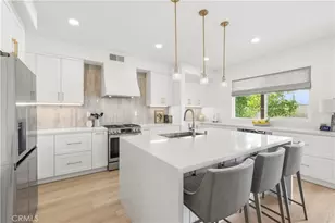 22915 Raintree Ln, Saugus, CA 91390 - Photo 12