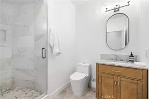 22915 Raintree Ln, Saugus, CA 91390 - Photo 30