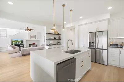 22915 Raintree Lane, Saugus, CA 91390 - Photo 14