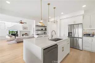 22915 Raintree Ln, Saugus, CA 91390 - Photo 14