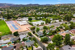 23800 Tiara, Woodland Hills, CA 91367 - Photo 48