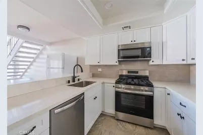 5694 E Los Angeles, Simi Valley, CA 93063 - Photo 8
