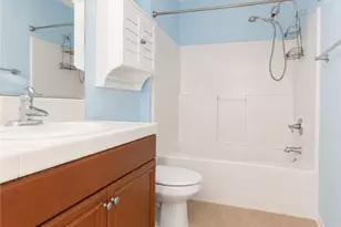 20323 Livorno, Porter Ranch, CA 91326 - Photo 16