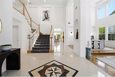 20210 Via Cellini, Porter Ranch, CA 91326 - Photo 4