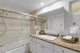 5834 Etiwanda Ave, Tarzana, CA 91356 - Photo 14