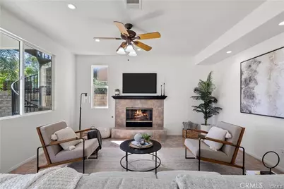 29052 Madrid Place, Castaic, CA 91384 - Photo 12