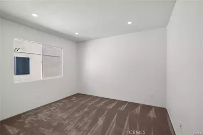 29052 Madrid Place, Castaic, CA 91384 - Photo 28