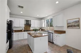 29052 Madrid Pl, Castaic, CA 91384 - Photo 44