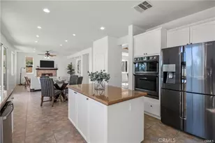 29052 Madrid Pl, Castaic, CA 91384 - Photo 18