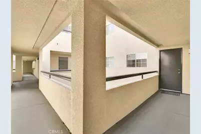 5510 Owensmouth #212, Woodland Hills, CA 91367 - Photo 10