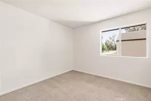 25730 Player Dr, Valencia, CA 91355 - Photo 24