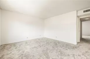 25730 Player Dr, Valencia, CA 91355 - Photo 20