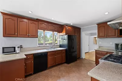 5403 Shirley Avenue, Tarzana, CA 91356 - Photo 6