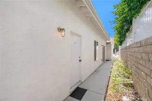 10228 Encino Ave, Northridge, CA 91325 - Photo 4