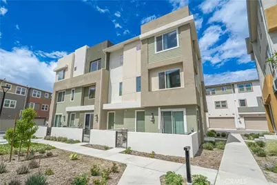 27154 Valley Oak Place, Valencia, CA 91381 - Photo 2