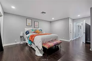70 W Claremont St, Pasadena, CA 91103 - Photo 14