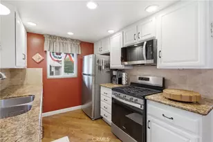 20002 Ave Of The Oaks, Newhall, CA 91321 - Photo 4