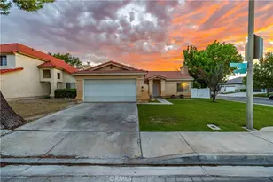 44129 Amherst Ln, Lancaster, CA 93536 - Photo 4