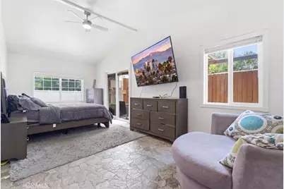 7959 Bothwell, Reseda, CA 91335 - Photo 14