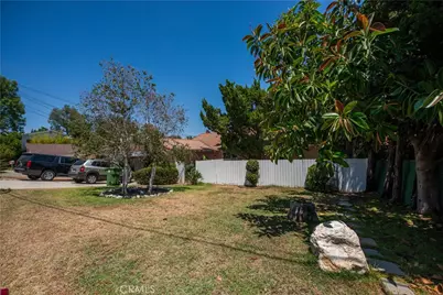 10516 Independence, Chatsworth, CA 91311 - Photo 4