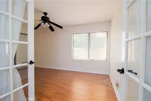 24371 Crestview Dr, Newhall, CA 91321 - Photo 22