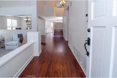 24371 Crestview Drive, Newhall, CA 91321 - Photo 6
