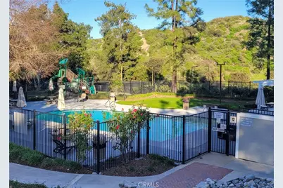 24371 Crestview Drive, Newhall, CA 91321 - Photo 70