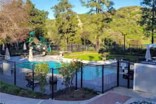 24371 Crestview Dr, Newhall, CA 91321 - Photo 70