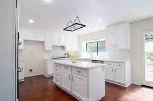 24371 Crestview Dr, Newhall, CA 91321 - Photo 22