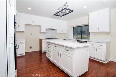 24371 Crestview Drive, Newhall, CA 91321 - Photo 28