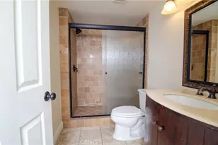 24371 Crestview Dr, Newhall, CA 91321 - Photo 20