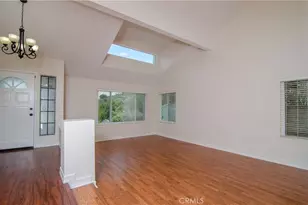 24371 Crestview Dr, Newhall, CA 91321 - Photo 12