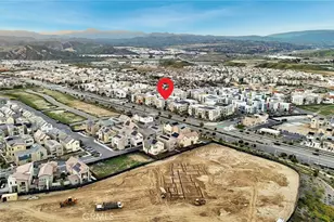 26958 Sandbar Willow Pl, Valencia, CA 91381 - Photo 32