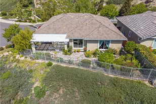 19534 Eleven Ct, Newhall, CA 91321 - Photo 2