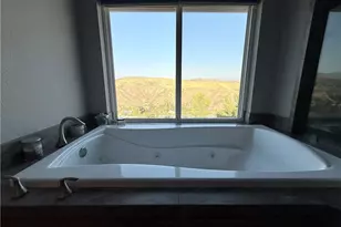 32080 Avenida Donari, Agua Dulce, CA 91390 - Photo 38