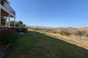 32080 Avenida Donari, Agua Dulce, CA 91390 - Photo 10