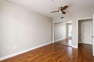 21301 Erwin St, Woodland Hills, CA 91367 - Photo 18