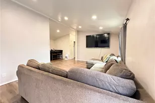 16079 Yarnell, Sylmar, CA 91342 - Photo 6