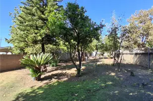 12587 Bradley Ave, Sylmar, CA 91342 - Photo 36