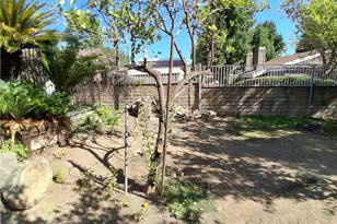 12587 Bradley Ave, Sylmar, CA 91342 - Photo 32