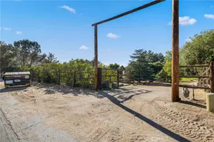 31735 Indian Oak, Acton, CA 93510 - Photo 4