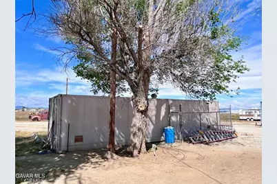 38960 12th St East, Palmdale, CA 93550 - Photo 24