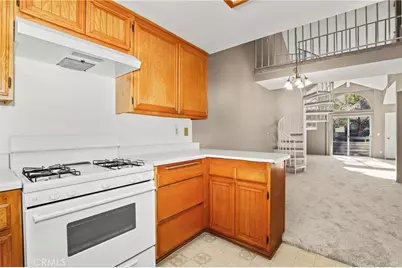 26908 Flo Lane #464, Canyon Country, CA 91351 - Photo 12
