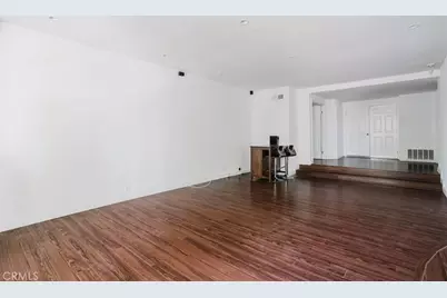 5333 Zelzah Avenue #203, Encino, CA 91316 - Photo 4