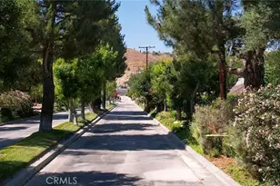 20000 Northcliff Dr, Canyon Country, CA 91351 - Photo 30