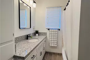 1735 Los Robles Dr, Bakersfield, CA 93306 - Photo 14