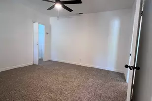 1735 Los Robles Dr, Bakersfield, CA 93306 - Photo 18